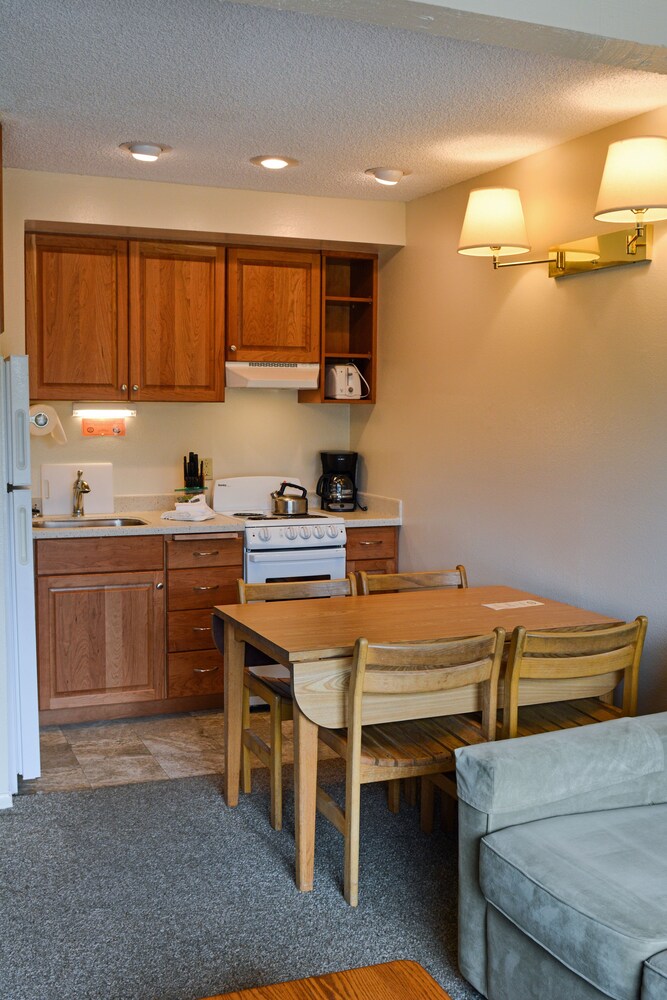 Surfcrest Resort - photo 9