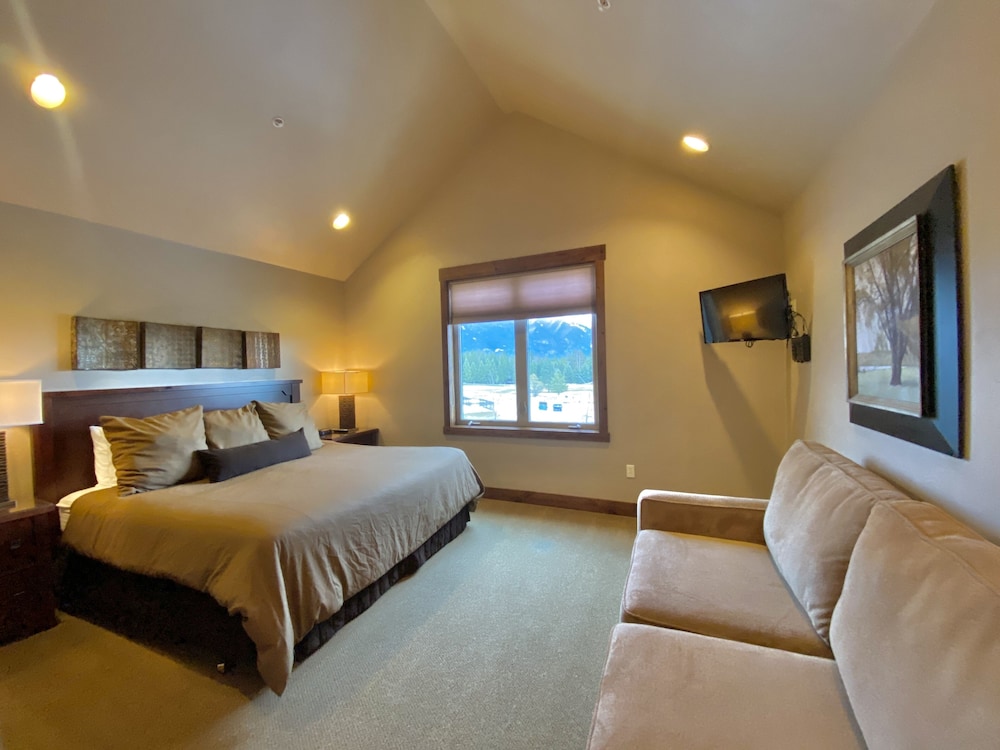 Meadow Lake Resort & Condos - photo 23