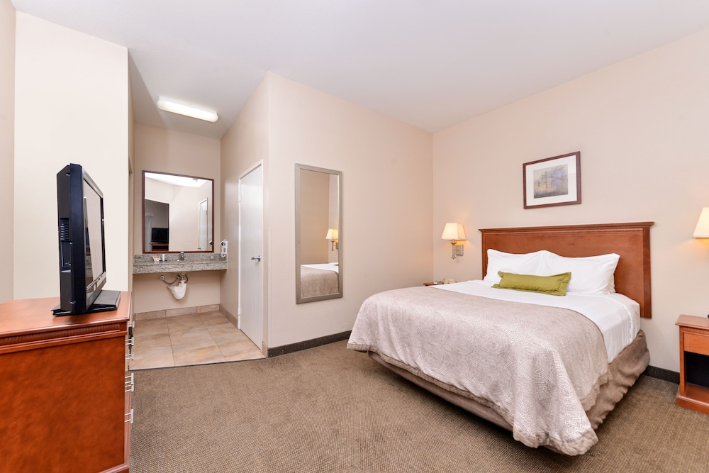 Candlewood Suites San Diego by IHG - photo 9