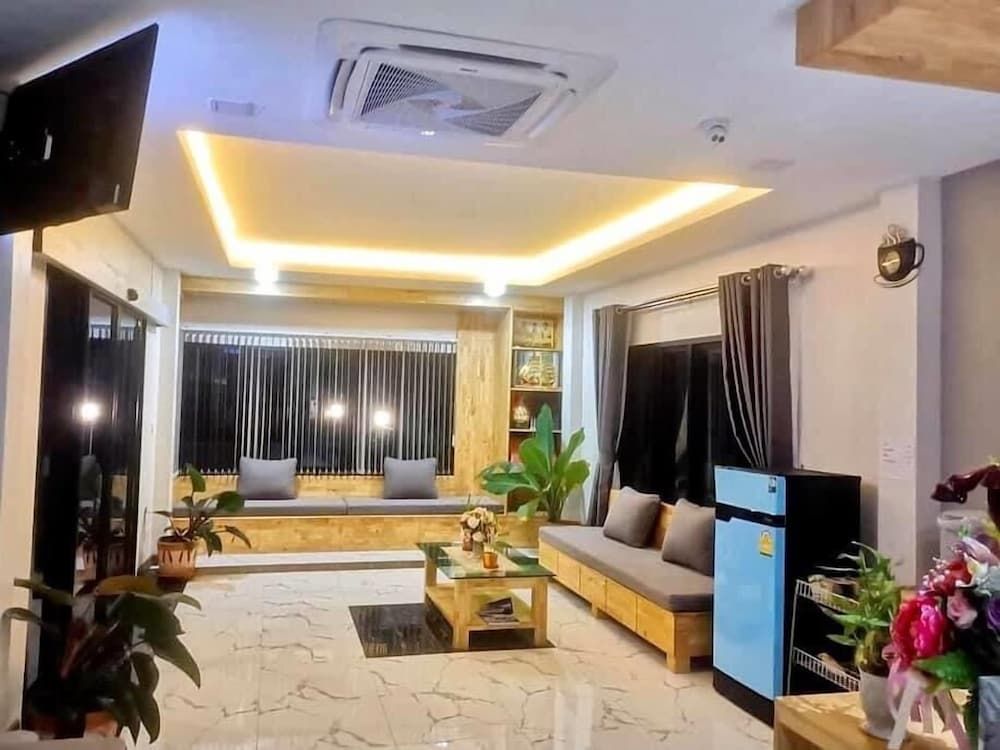 Add Ubon Hotel — hotel in Warin Chamrap