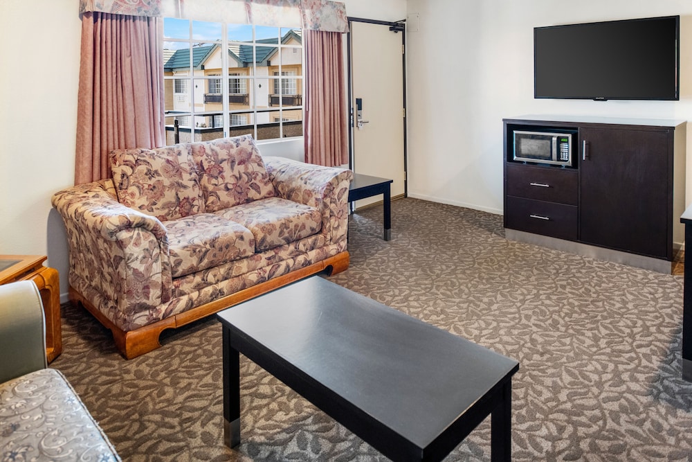 Glendale Hotel - photo 11