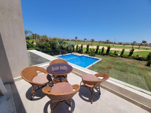 Hacienda bay - carbon neutral hotel in Unknown City