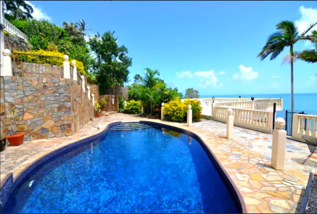A Villa Gail — 4-Star Luxury Hotel in Yorkeys Knob, Australia