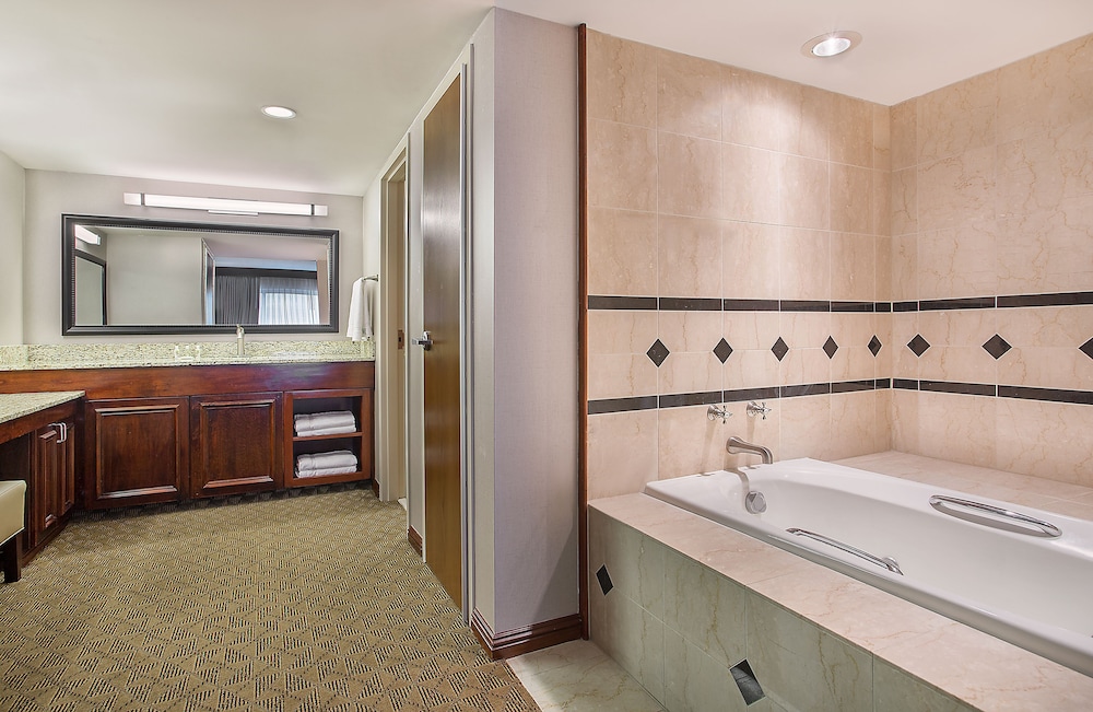 Holiday Inn University Plaza Bowling Green by IHG - photo 9