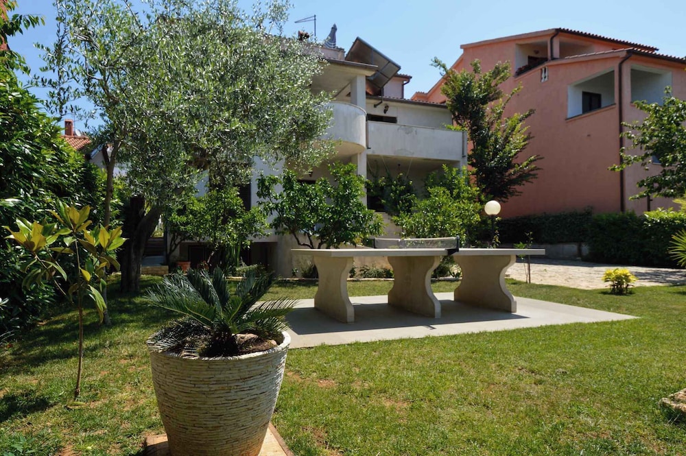 Studio in Pjescana Uvala Istrien 11166 — 4-Star Luxury Hotel in Medulin, Croatia