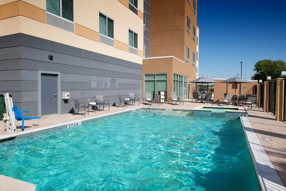Fairfield Inn and Suites Dallas East - photo 15