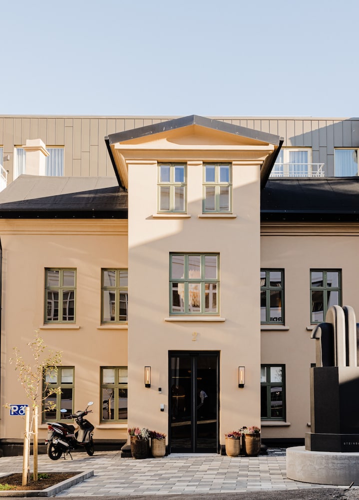Reykjavik Residence Apartment Hotel — 4-Star Luxury Hotel in Reykjavik, Iceland