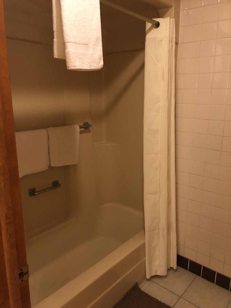 Du Wayne Motel - photo 21