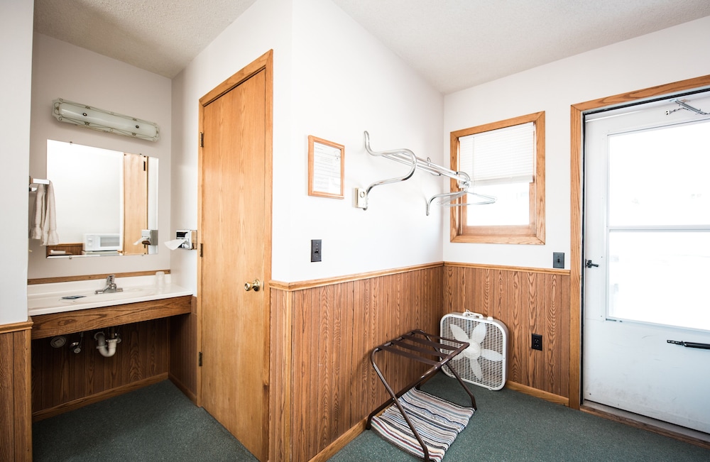 Seagull Bay Motel - photo 12
