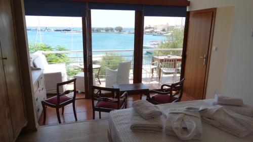Dolichi View — 4-Star Luxury Hotel in Pythagoreio, Greece