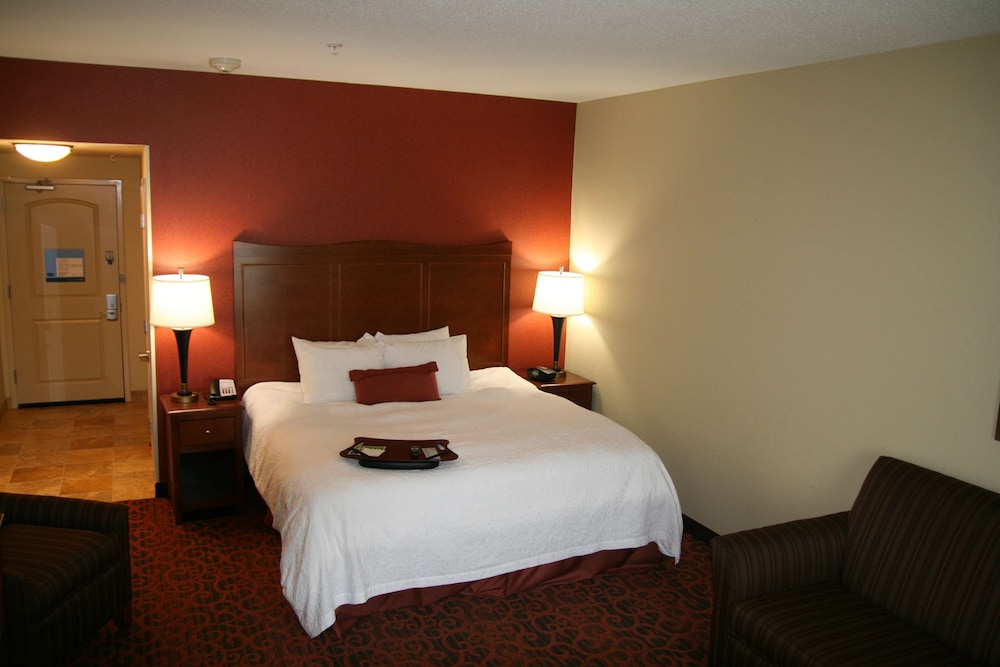 Hampton Inn Tomah - photo 11