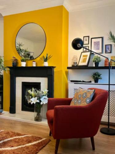 Woodcrest Retreat Sleeps 4 With Garden — hotel in Reigate