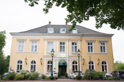 Heerens Hotel — Emden