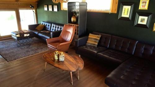 Schöneben Chalet Scorleduyn — 4-Star Luxury Hotel in Wald Im Pinzgau, Austria