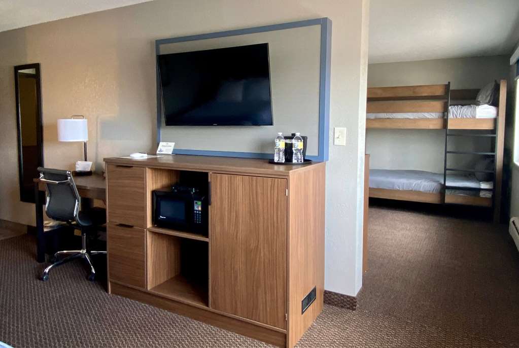 AmericInn by Wyndham New Richmond - photo 43
