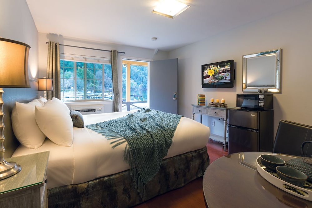 The Lodge At Blue Lakes - photo 14