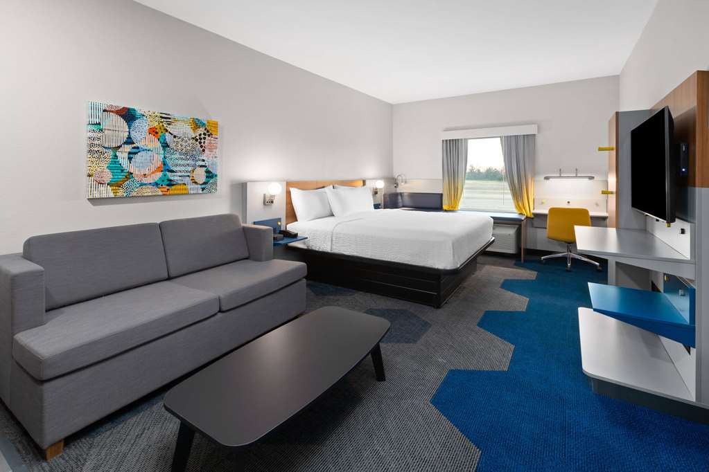 Microtel Inn & Suites by Wyndham Olive Branch - photo 25