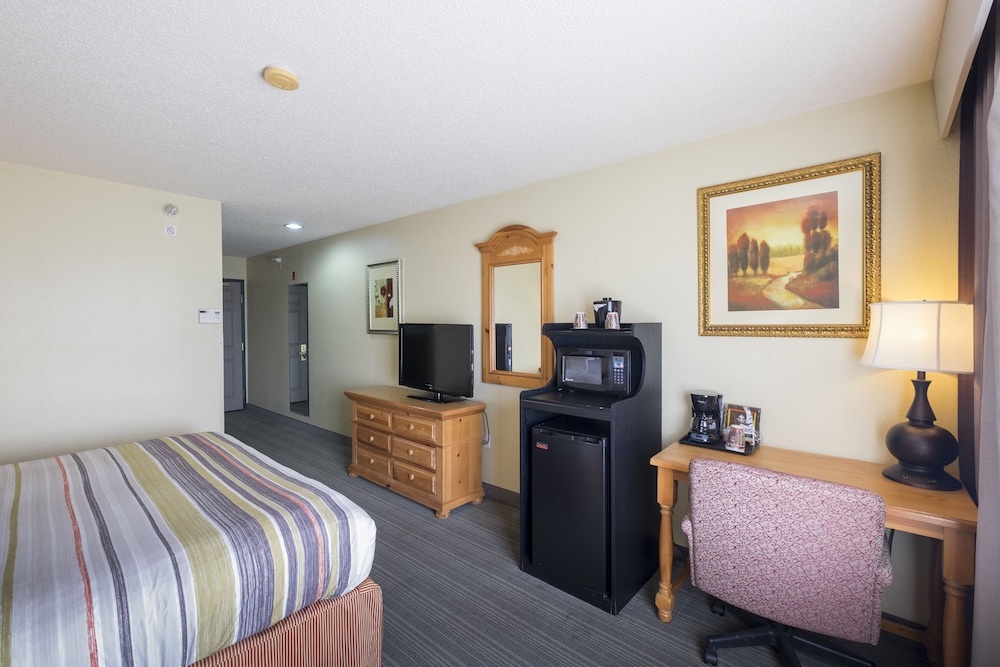 Holiday Inn Express & Suites Chicago Matteson an IHG Hotel - photo 26