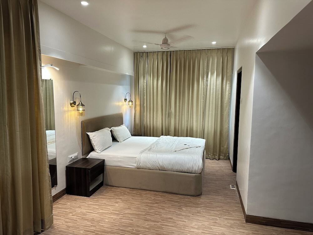 Hotel Imperial Palace Part 1