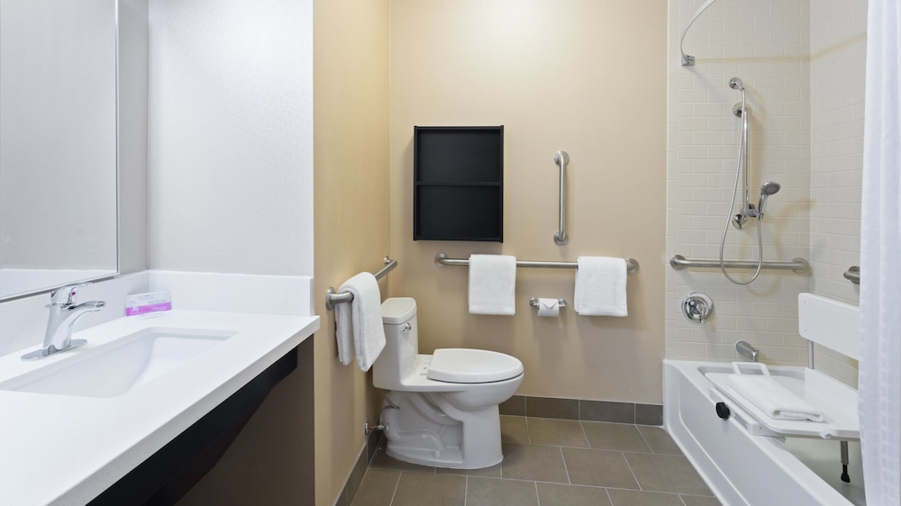 Candlewood Suites Grove City Outlet Center by IHG - photo 15