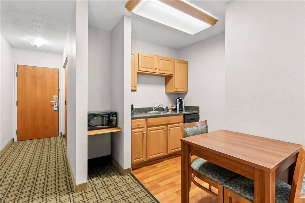 Clarion Inn Cranberry Township - photo 29