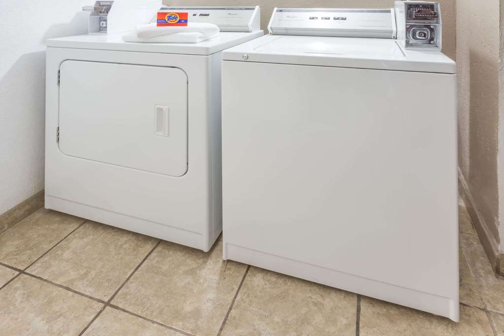 Super 8 by Wyndham Mundelein Libertyville Area - photo 15