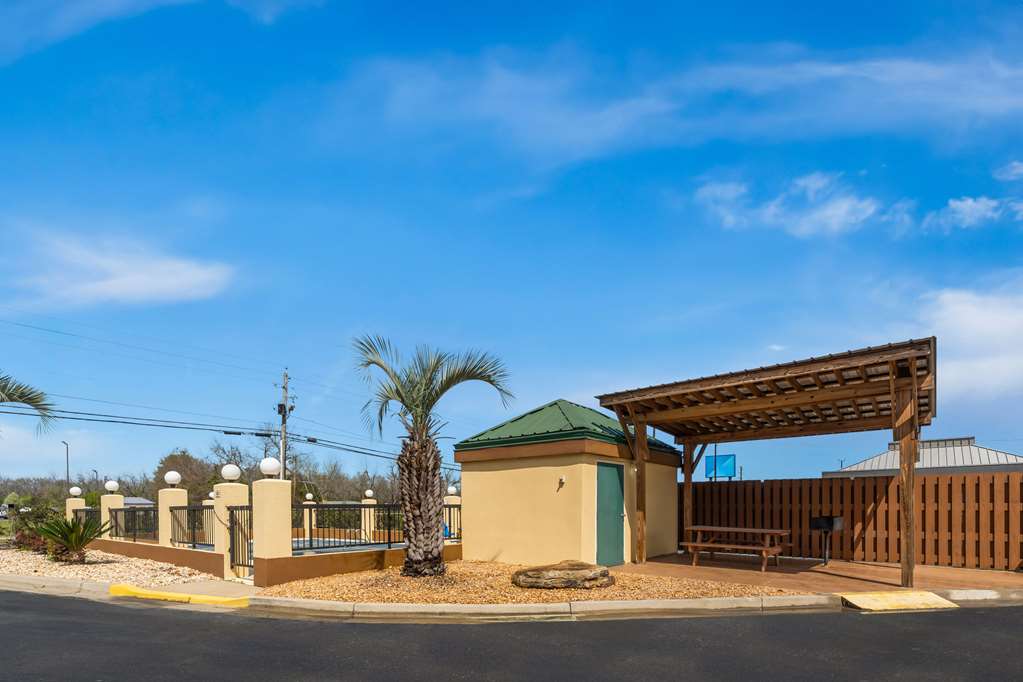 Quality Inn & Suites Dublin - photo 3