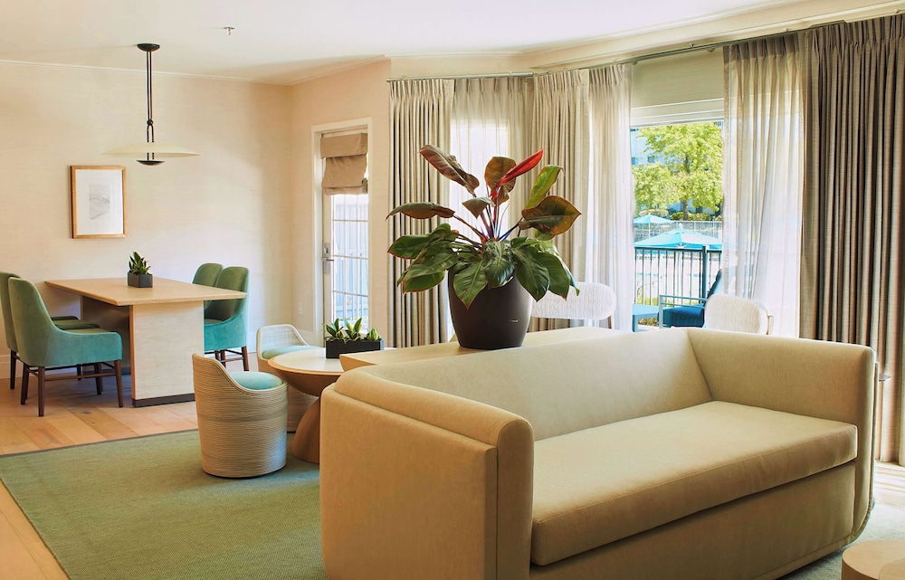 Hilton San Diego Del Mar - photo 25