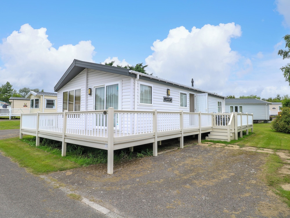 21 Norman Drive Lodge — 4-Star Luxury Hotel in Great Yarmouth, United Kingdom