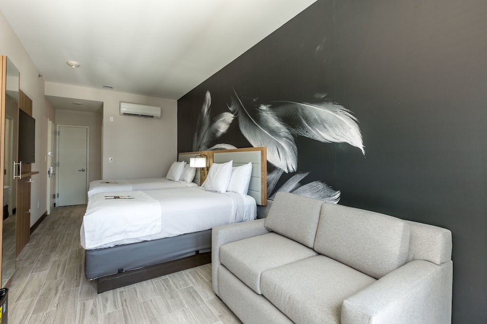 Hotel Ninety Five - photo 8