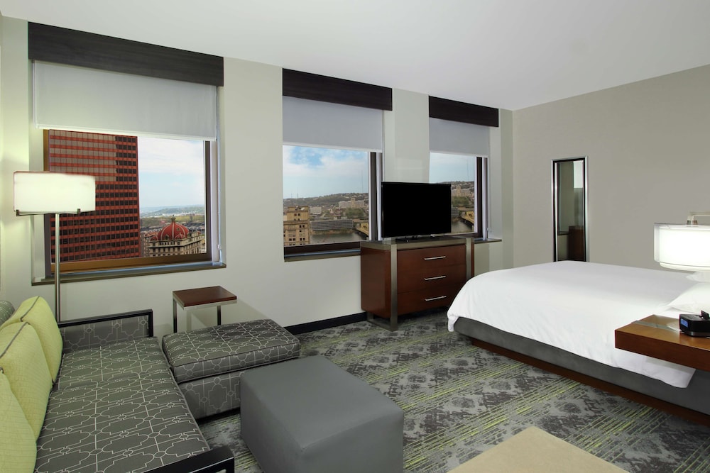Embassy Suites By Hilton Pittsburgh Downtown - photo 14