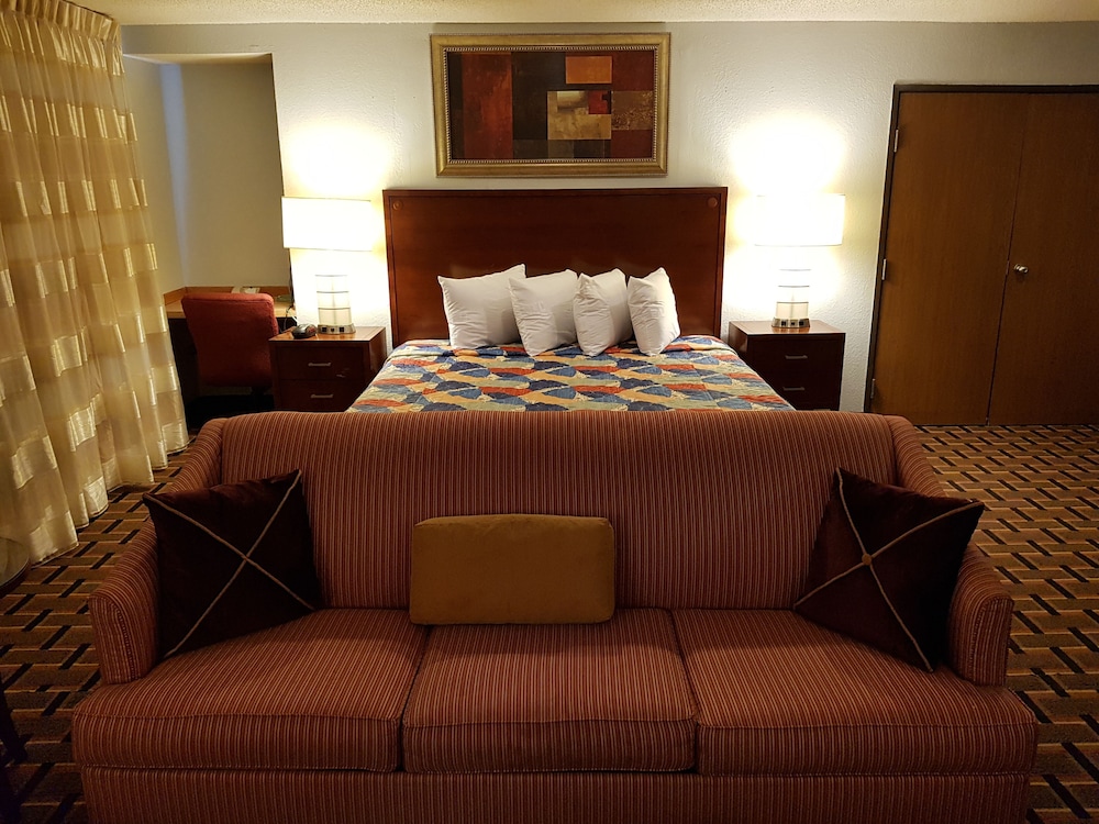 Le Mars Inn & Suites - photo 9
