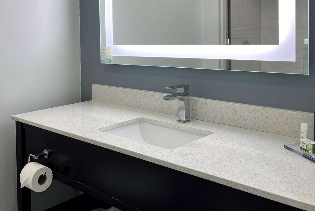 Wingate by Wyndham Indianapolis Airport Rockville Rd. - photo 7