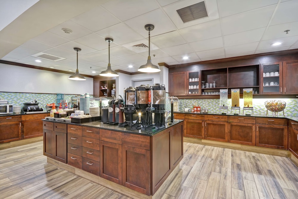 Homewood Suites by Hilton Palm Desert - photo 32