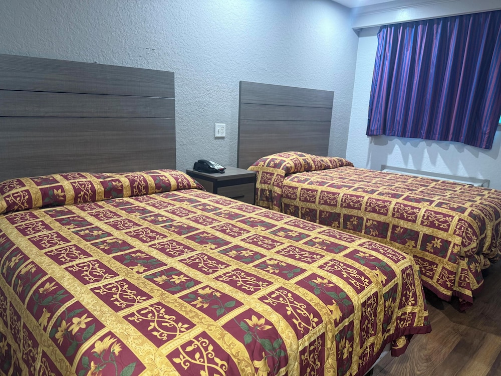 Economy Lodge by Hotel O Texas City - photo 11