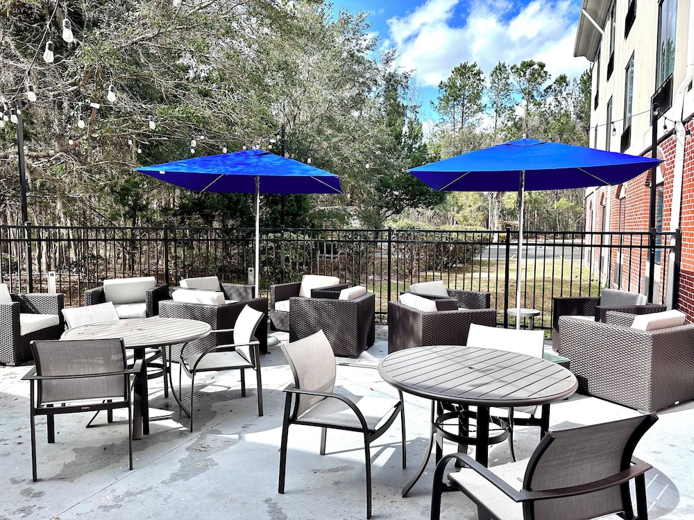 Holiday Inn Express Hotel & Suites Hinesville East Fort Stewart - photo 156