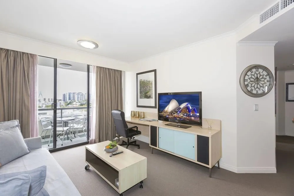 Grand Mercure Darling Harbour Apartments — 4-Star Luxury Hotel in Sydney, Australia