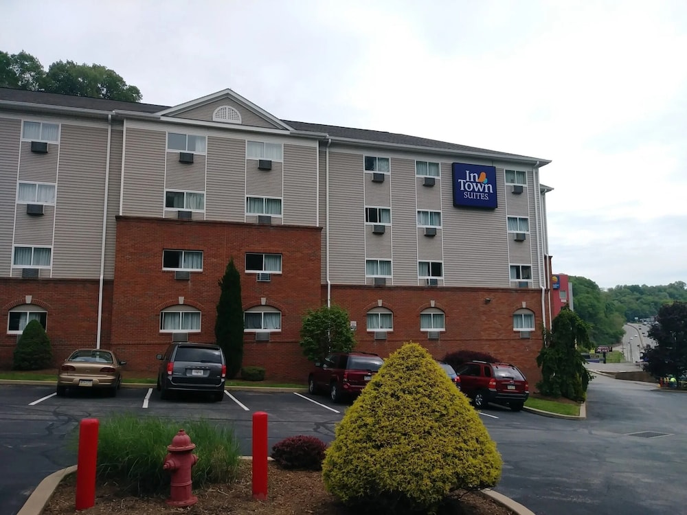 Intown Suites Extended Stay Pittsburg PA - photo 18