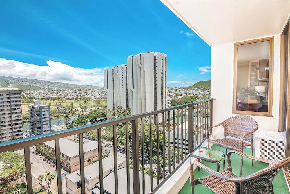 Sea Shore Vibes in 1br W Mountain Views - photo 133