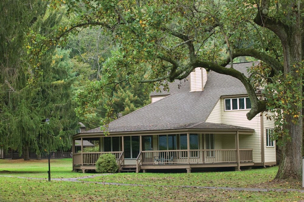 Shawnee Village Resort — hotel in East Stroudsburg