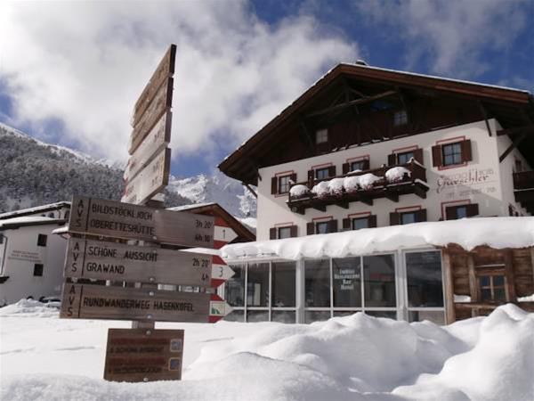 Piccolo Hotel Gurschler — hotel in Senales