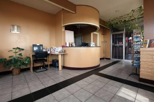 Snow Peak Inn - photo 17