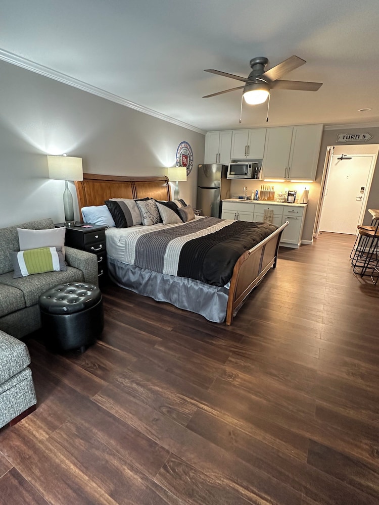 Victorian Inn Elkhart Lake Wisconsin - photo 16