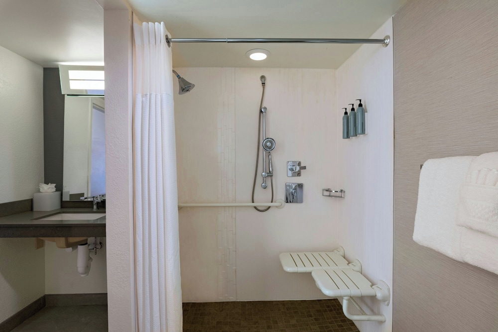 Courtyard by Marriott Austin The Domain Area - photo 14