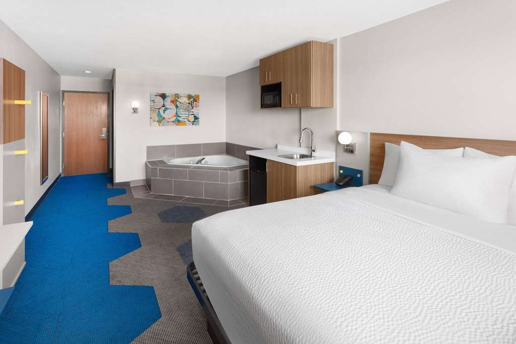 Microtel Inn & Suites by Wyndham Rapid City - photo 30