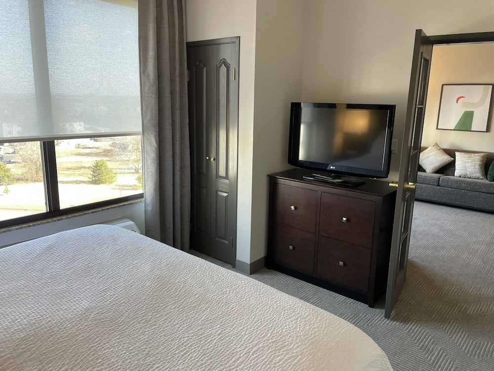 Holiday Inn Chicago Northwest Elgin by IHG - photo 22