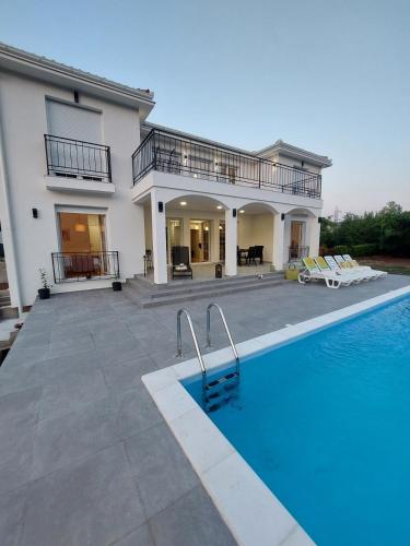 Villa Blanc with Buna Riverside — 4-Star Luxury Hotel in Mostar, Bosnia and Herzegovina