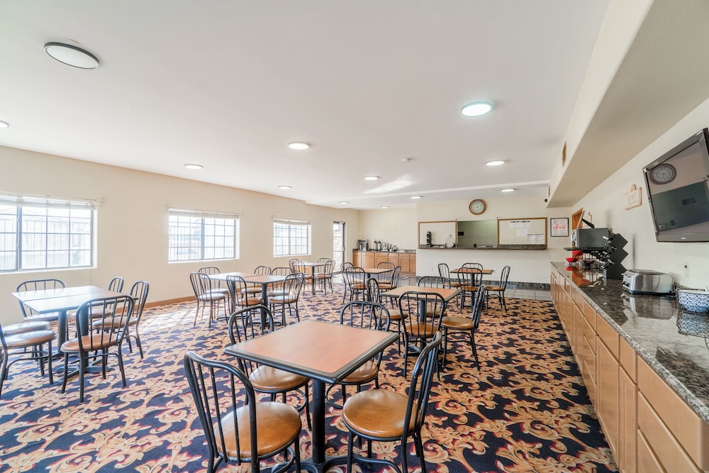 Texan Inn By Oyo Beeville Us 181 - photo 75