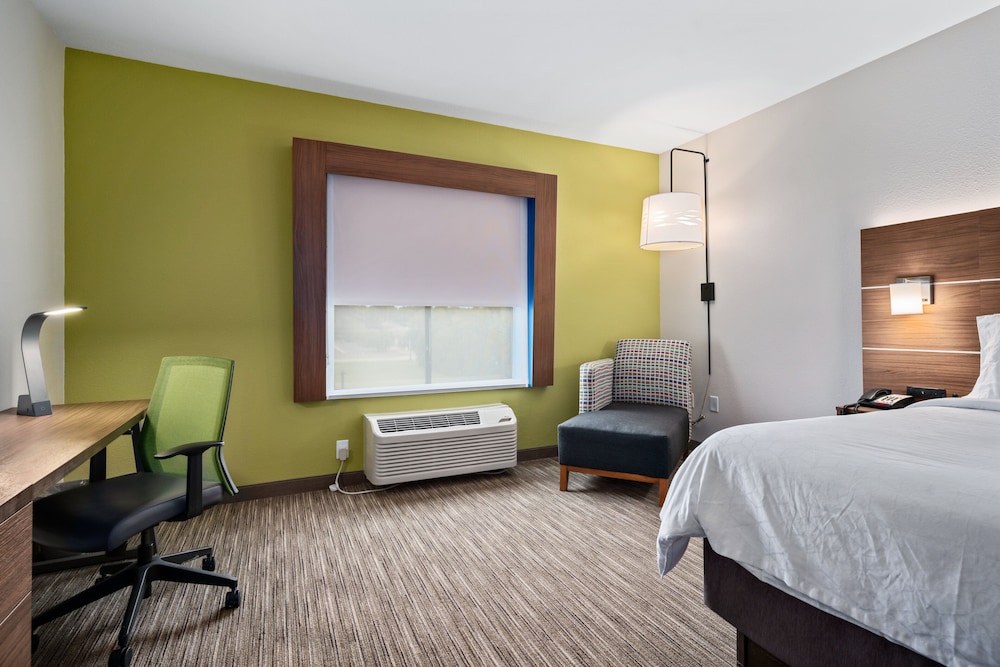 Holiday Inn Express Suites Van Buren Ft Smith Area by IHG - photo 6