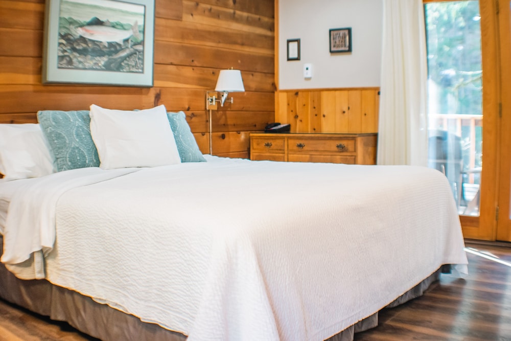 Steamboat Inn - photo 16